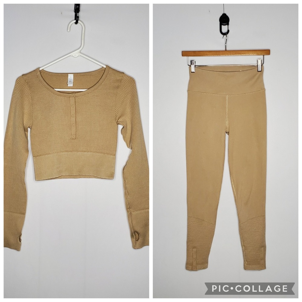 Offline By Aerie Set Small Beige Waffle Knit Crop Legging Athletic Athleisure